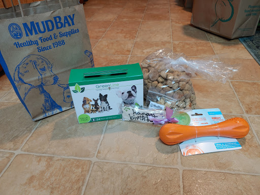 Pet Supply Store «Mud Bay», reviews and photos, 3804 Bridgeport Way W, University Place, WA 98466, USA