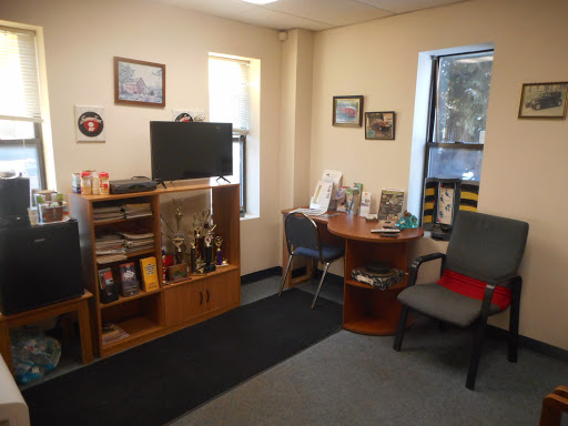 Auto Repair Shop «Vermont Custom Auto Service», reviews and photos, 91 Ethan Allen Dr, South Burlington, VT 05403, USA