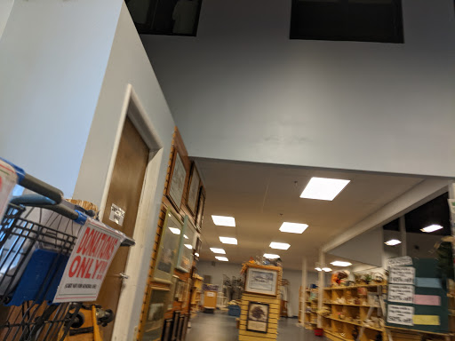 Thrift Store «Blue Mountain Thrift Store», reviews and photos