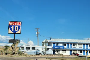 Motel 10 image