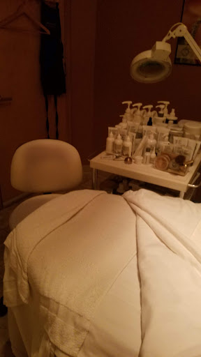 Massage Therapist «The Day Spa Edina», reviews and photos, 7575 France Ave S, Edina, MN 55435, USA