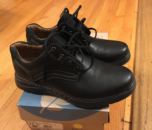 Shoe Store «Footprints Fashion & Footwear», reviews and photos, 79 Costello Rd, Newington, CT 06111, USA