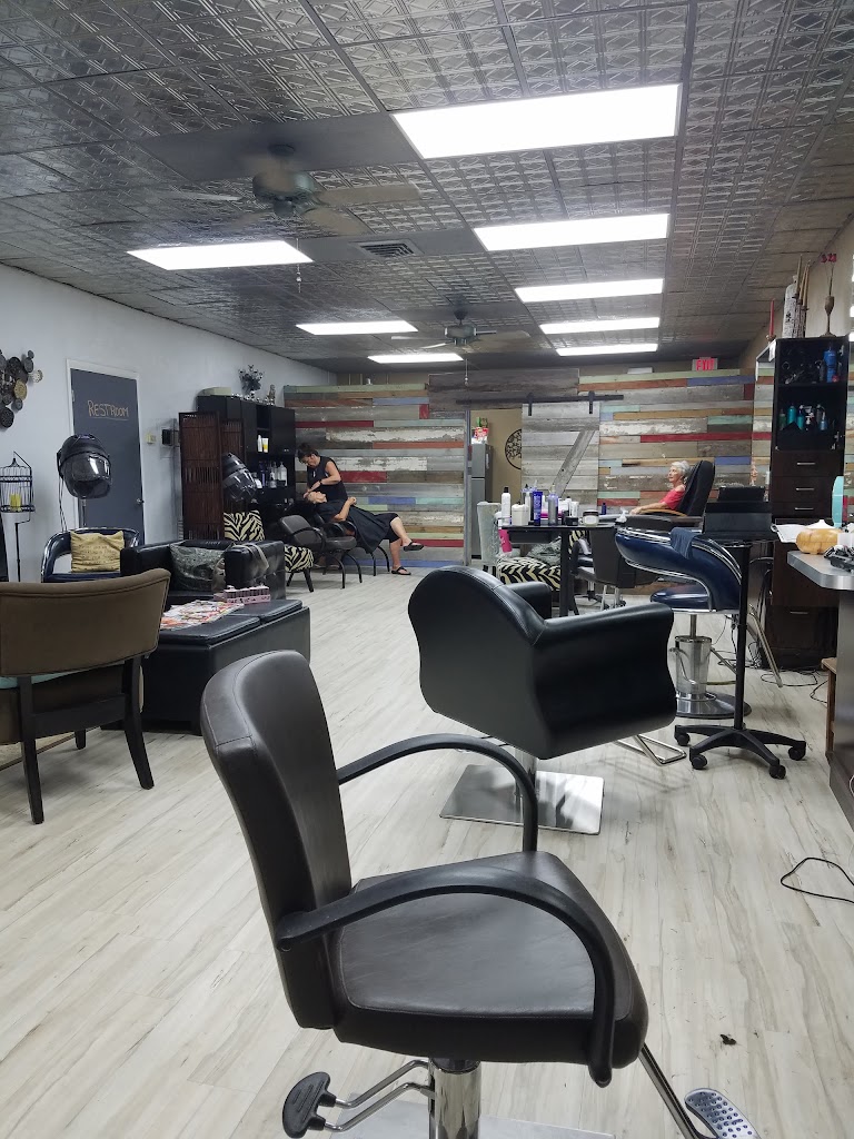 Eclectic Salon & Boutique 33904