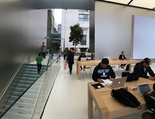 Shopping Mall «Union Square, San Francisco», reviews and photos, 333 Post St, San Francisco, CA 94108, USA