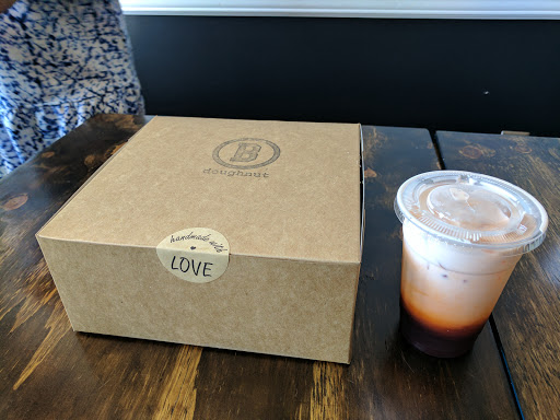 Donut Shop «B. Doughnut», reviews and photos, 7 Loudoun St SW, Leesburg, VA 20175, USA