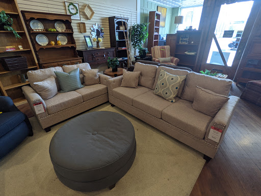 Used Furniture Store «Hometown Refurnishing», reviews and photos, 24 E Main St, Ephrata, PA 17522, USA