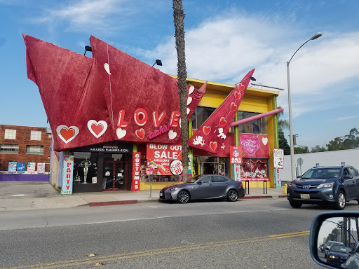 Gift Shop «Aahs The Ultimate Gift Store», reviews and photos, 3223 Wilshire Blvd, Santa Monica, CA 90403, USA