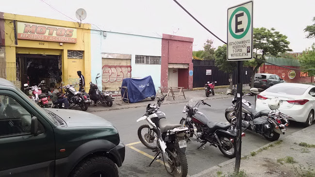 Estacionamiento Motos - Abel González