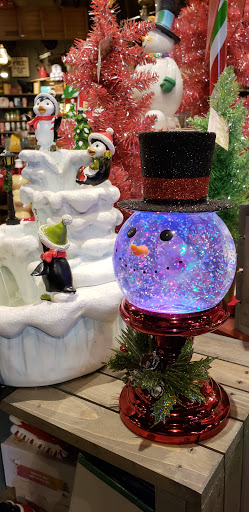 American Restaurant «Cracker Barrel Old Country Store», reviews and photos, 2003 Eatonton Rd, Madison, GA 30650, USA