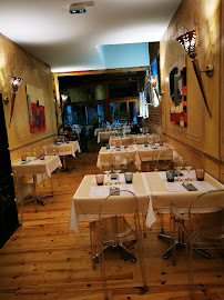 Atmosphère du Restaurant - Salon de Thé le May Milton à Albi - n°3