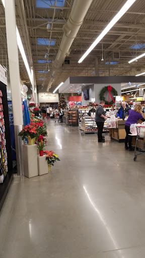 Supermarket «Hy-Vee», reviews and photos, 410 S Riverfront Dr, Mankato, MN 56001, USA