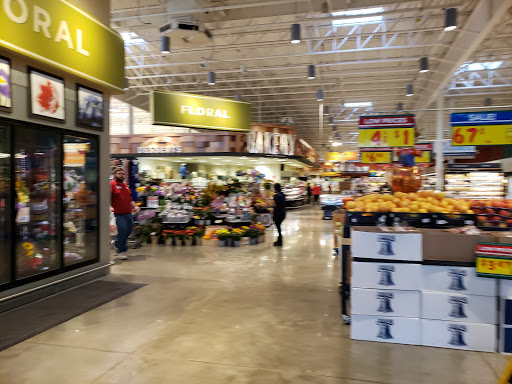 Grocery Store «H-E-B Grocery», reviews and photos, 97 Oyster Creek Dr, Lake Jackson, TX 77566‑4622, USA