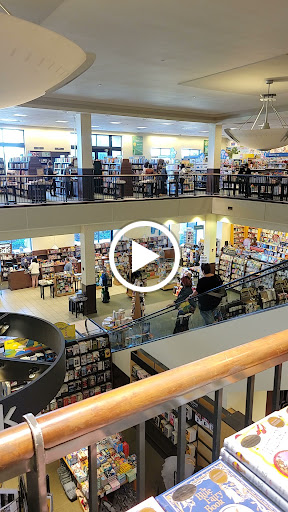 Book Store «Barnes & Noble Booksellers Boca Raton», reviews and photos, 1400 Glades Rd, Boca Raton, FL 33431, USA