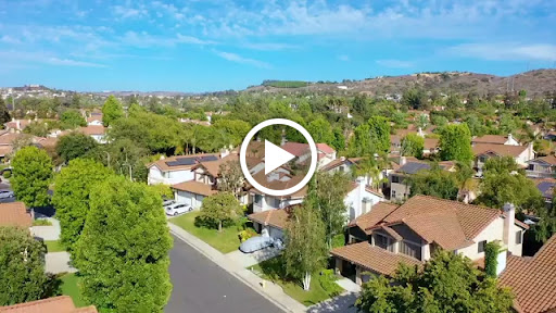 Davis Bartels Realtor image