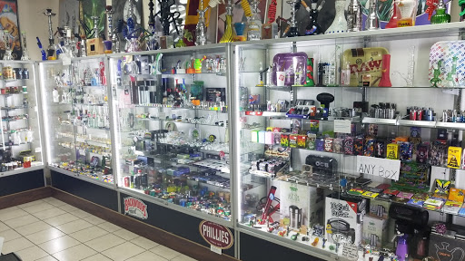Tobacco Shop «GM Tobacco & Super Vapor», reviews and photos, 3250 W Pleasant Run Rd #100, Lancaster, TX 75146, USA