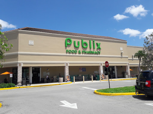 Supermarket «Publix Super Market at Paraiso Plaza», reviews and photos, 3339 W 80th St, Hialeah, FL 33018, USA