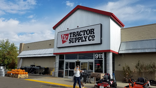 Home Improvement Store «Tractor Supply Co.», reviews and photos, 911 Griffin Ave, Enumclaw, WA 98022, USA