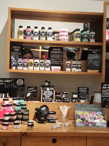 Cosmetics Store «Lush Cosmetics», reviews and photos, 825 Dulaney Valley Rd #2100, Towson, MD 21204, USA