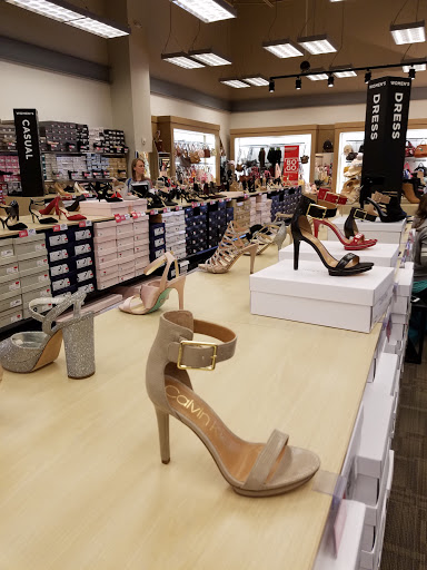Shoe Store «Off Broadway Shoe Warehouse», reviews and photos, 2408 South Blvd, Charlotte, NC 28203, USA