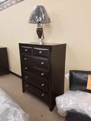 Furniture Store «Unclaimed Freight», reviews and photos, 2260 Industrial Dr, Bethlehem, PA 18017, USA