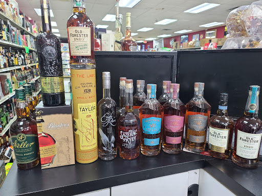 Liquor Store «Royal Liquor & Wine», reviews and photos, 1015 N Randall Rd, Elgin, IL 60123, USA