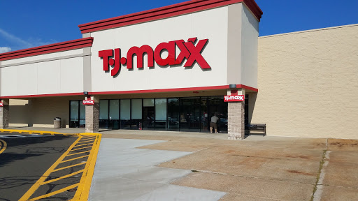 T.J. Maxx, 135 Universal Dr N, North Haven, CT 06473, USA, 
