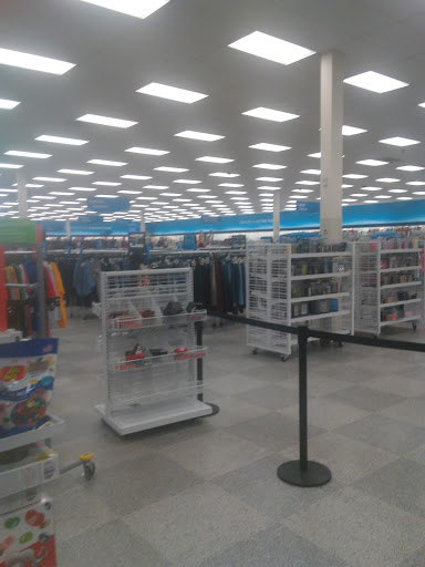 Clothing Store «Ross Dress for Less», reviews and photos, 1930 SW Wanamaker Rd, Topeka, KS 66604, USA