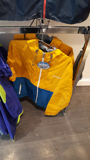 Barber Shop «Momentum», reviews and photos, 367 Fore St, Portland, ME 04101, USA