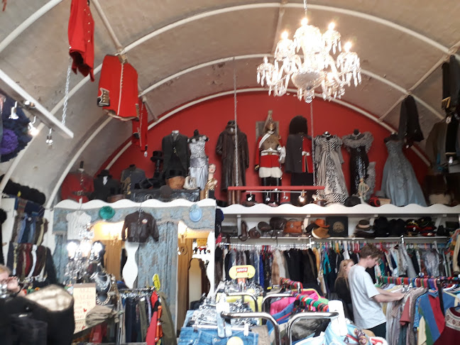 Reviews of Mr Ben Retro Clothing in Glasgow - Clothing store