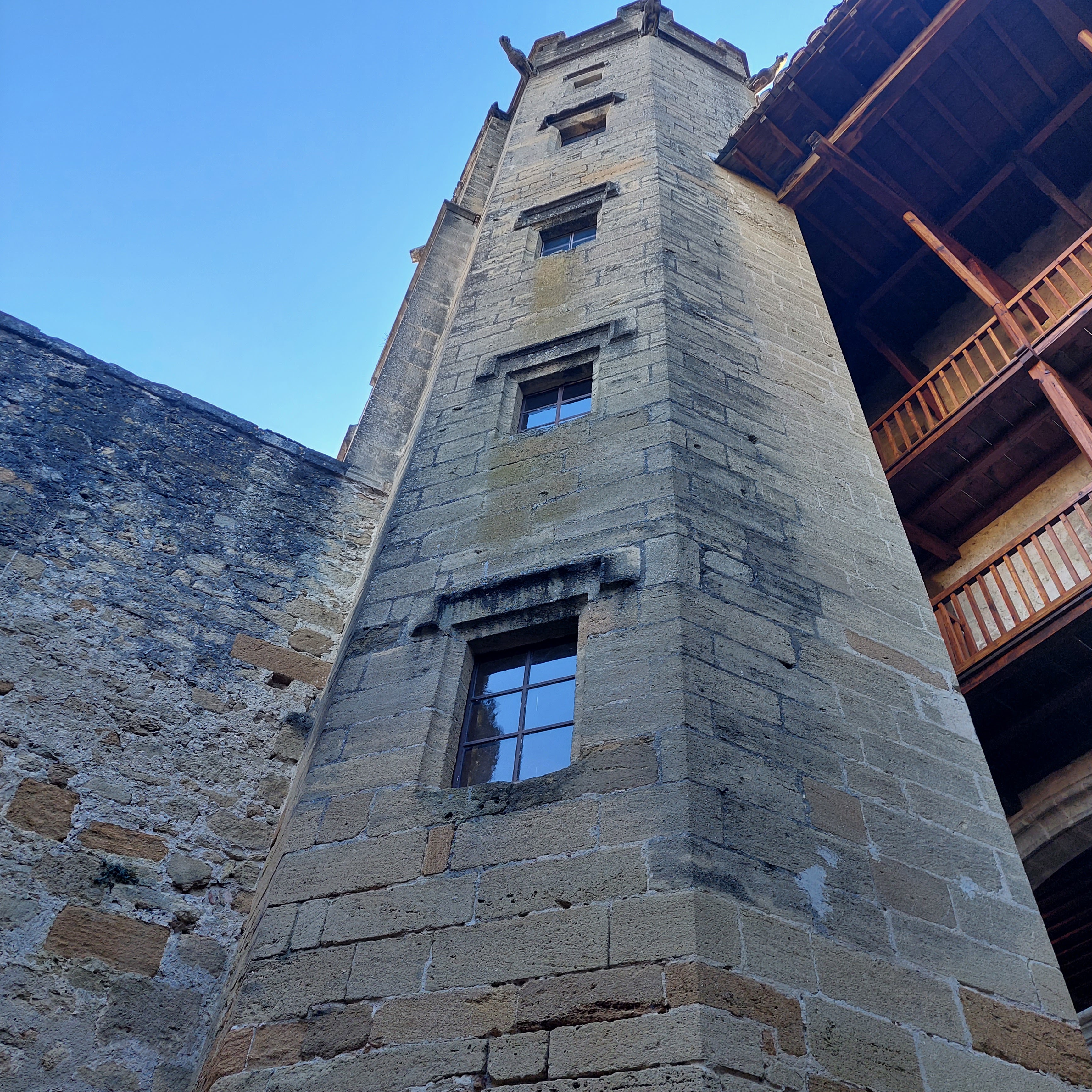 Photo n° 2 de l'avis de adb.r fait le 25/01/2023 à 07:37