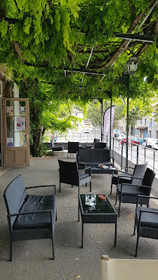 Au XV, LA TAVERNE à Roussillon