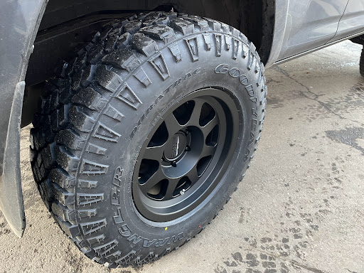 Trailer Hitch Supplier «S&R Motorz Inc», reviews and photos, 731 W Baseline St suite#1, Cornelius, OR 97113, USA