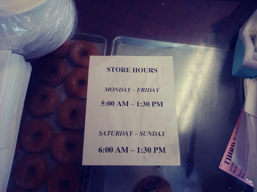 Donut Shop «Best Little Donut House», reviews and photos, 1821 East St, Concord, CA 94520, USA