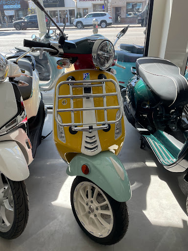 Motor Scooter Dealer «Vespa of Sherman Oaks», reviews and photos, 13629 Ventura Blvd, Sherman Oaks, CA 91423, USA