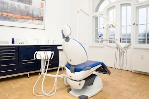 Zahnmedizin und Oralchirurgie Berlin Mitte, MVZ Dres.Grote&Kirchheim image
