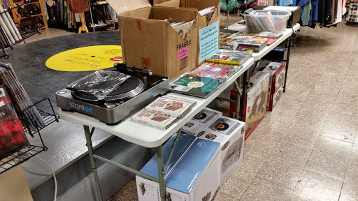 Record Store «Exile on Main Street», reviews and photos, 100 N Chestnut St #120, Champaign, IL 61820, USA