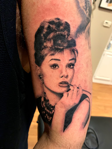 Tattoo Shop «Beautiful Ink Tattoos», reviews and photos, 2306 Oak Ln #99, Grand Prairie, TX 75051, USA