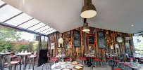 Atmosphère du Restaurant français Restaurant l'Alambic à L'Isle-sur-la-Sorgue - n°15