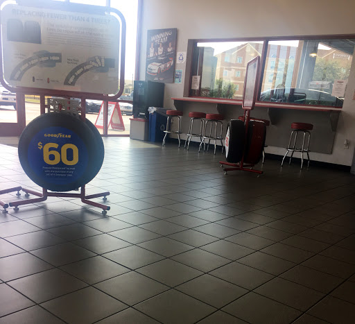 Tire Shop «Discount Tire Store - Austin, TX», reviews and photos, 13000 I-35 #7, Austin, TX 78753, USA