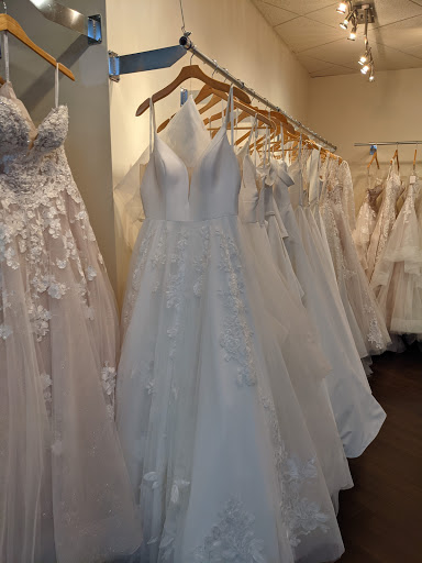 Bridal Shop «Flares bridal + formal», reviews and photos, 1700 N Broadway #100, Walnut Creek, CA 94596, USA