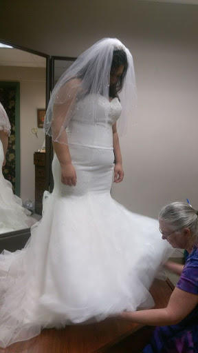 Clothing Alteration Service «Fashion Fittings», reviews and photos, 1375 Regents Blvd #201, Fircrest, WA 98466, USA