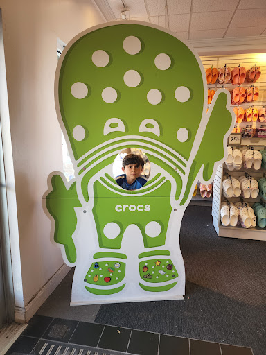 Shoe Store «Crocs», reviews and photos, 607 Bluebird Ct, Central Valley, NY 10917, USA