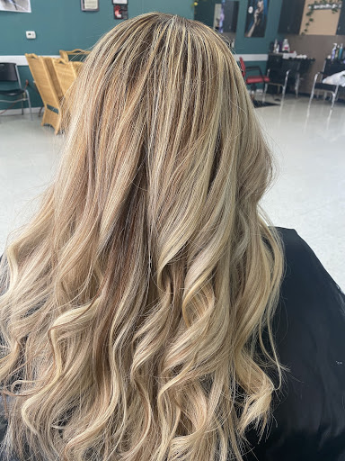 Beauty Salon «Tres Latinas Beauty Salon», reviews and photos, 788 Normandy St, Houston, TX 77015, USA