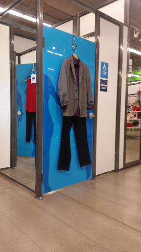 Clothing Store «Old Navy», reviews and photos, 1731 Olentangy River Rd, Columbus, OH 43212, USA