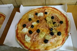Alex pizza image