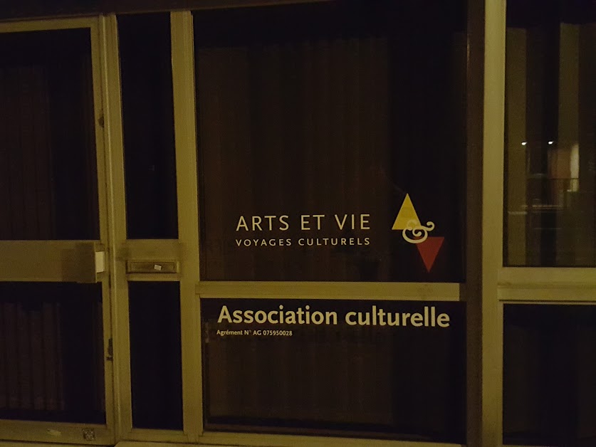 Arts et Vie Voyages Culturels Siège social Paris