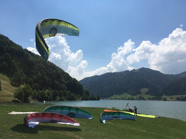 Pro Kitesports GmbH - Kite, Windsurf, Wing Foil Surf und SUP Shop Sihlsee - Sportgeschäft