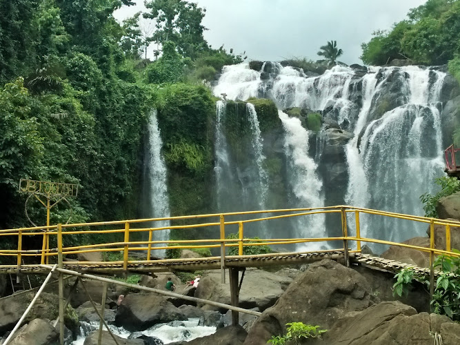 Wisata Air Terjun Curup Gangsa