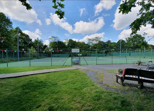 Reviews of Roundwood Lawn Tennis Club in Ipswich - Sports Complex