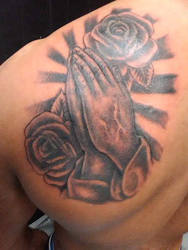 Tattoo Shop «Royal Ink», reviews and photos, 6408 Gulf Fwy, Houston, TX 77023, USA